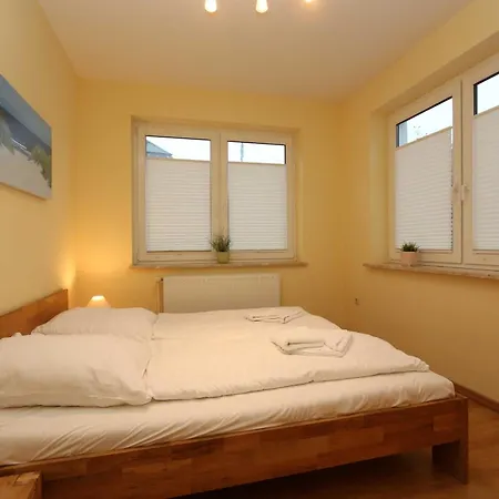 Finja Strandnah In Cc * צינוביץ